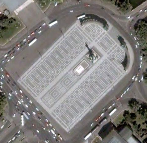 La plaza de los Héroes de Budapest en el mapa de TurismoGoogle